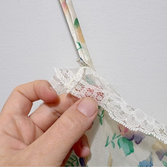 Vintage Victoria’s Secret Gold Label Floral Slip Nightgown Nightie Size Medium - Picture 9 of 16